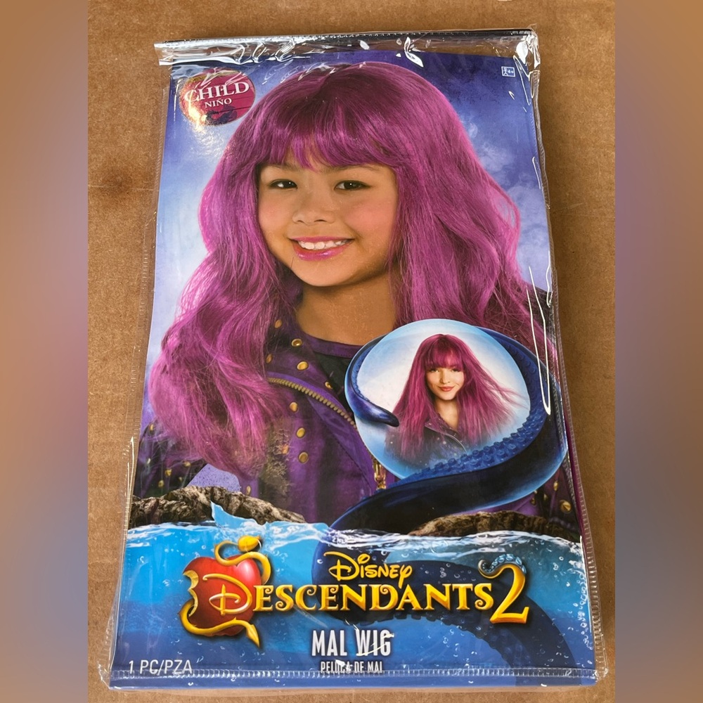 🌙 RR2- Disney Descendants 2 MAL Child's Purple Wig